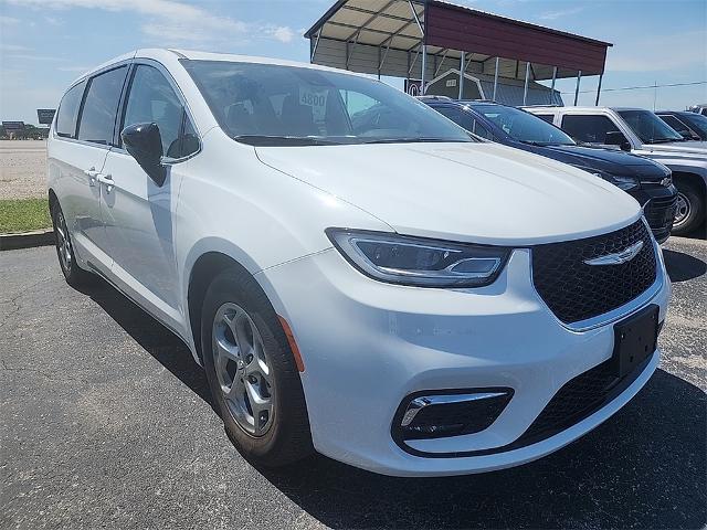 2024 Chrysler Pacifica Vehicle Photo in EASTLAND, TX 76448-3020