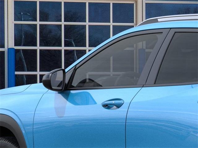 2025 Chevrolet Trax Vehicle Photo in ENGLEWOOD, CO 80113-6708