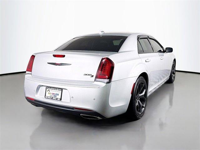 2022 Chrysler 300 Vehicle Photo in PUYALLUP, WA 98371-4149