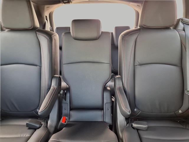 2025 Honda Odyssey Vehicle Photo in Oshkosh, WI 54904