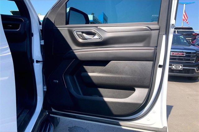 2022 Chevrolet Suburban Vehicle Photo in KANSAS CITY, MO 64114-4502