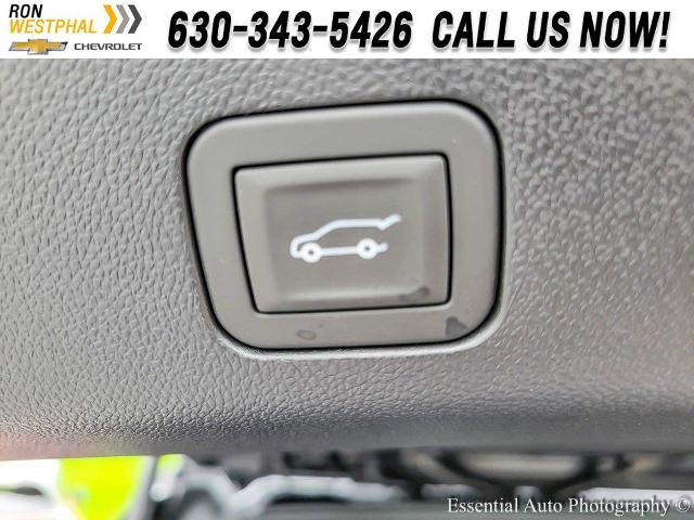2025 Chevrolet Suburban Vehicle Photo in AURORA, IL 60503-9326