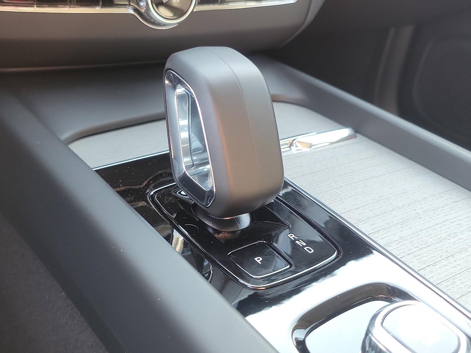 2025 Volvo XC60 Plug-In Hybrid Vehicle Photo in Trevose, PA 19053