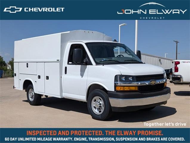 2024 Chevrolet Express Commercial Cutaway Vehicle Photo in ENGLEWOOD, CO 80113-6708