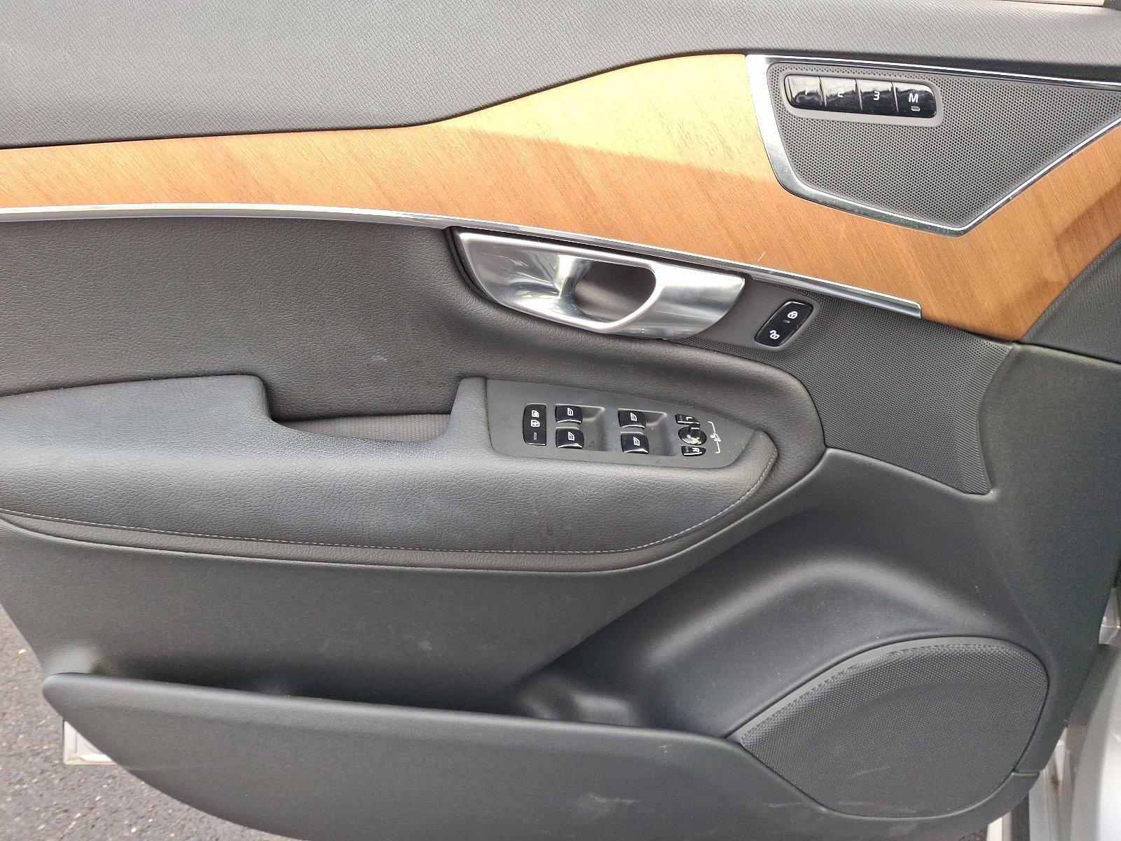 2022 Volvo XC90 Vehicle Photo in Trevose, PA 19053