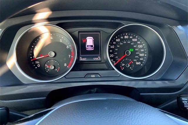 2020 Volkswagen Tiguan Vehicle Photo in KANSAS CITY, MO 64114-4545