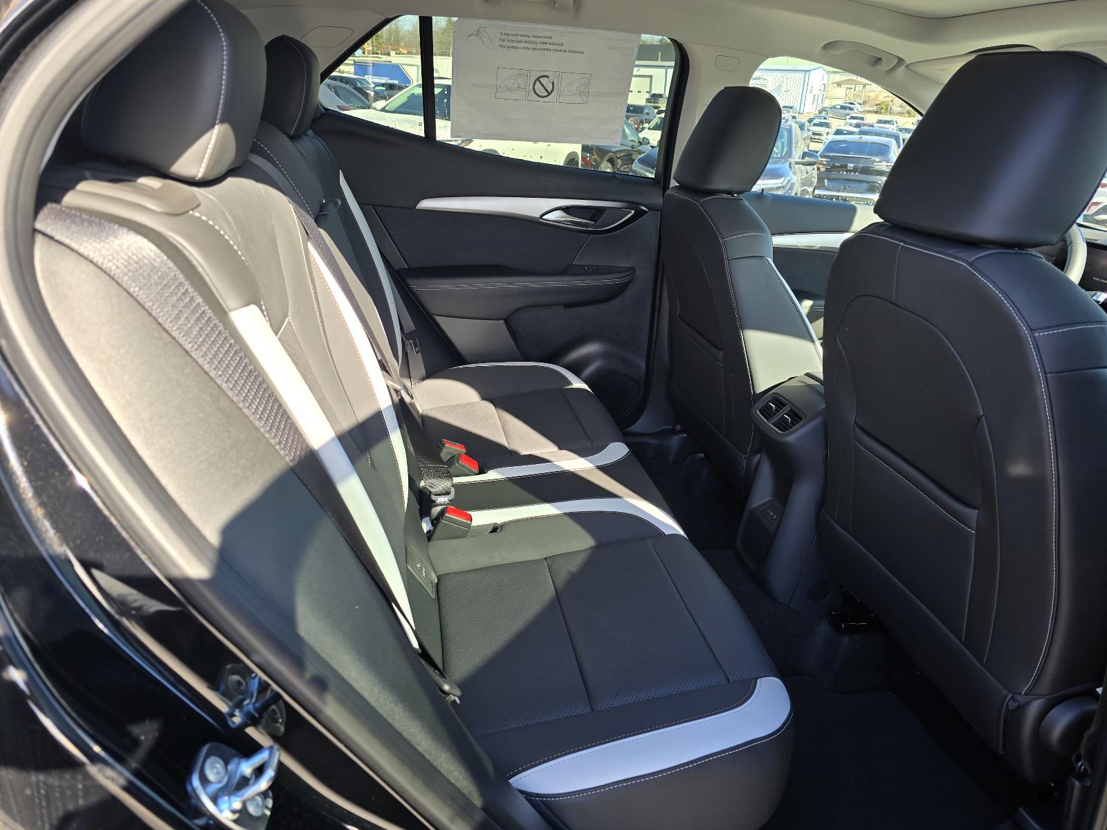 2025 Buick Envision Vehicle Photo in Rolla, MO 65401