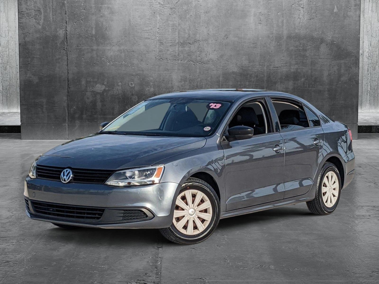 2013 Volkswagen Jetta Sedan Vehicle Photo in Davie, FL 33331