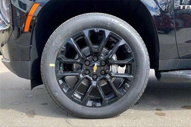 2025 Chevrolet Tahoe Vehicle Photo in KANSAS CITY, MO 64114-4502