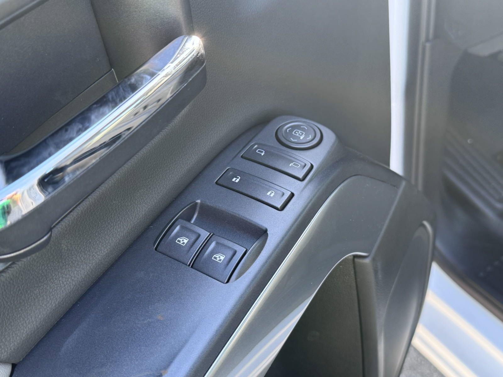 2024 Chevrolet Silverado 5500 HD Vehicle Photo in GEORGETOWN, TX 78626-7508