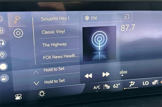 2025 Buick Envision Vehicle Photo in ELK GROVE, CA 95757-8703