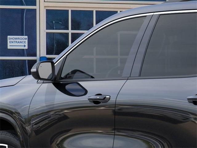 2025 Chevrolet Traverse Vehicle Photo in ENGLEWOOD, CO 80113-6708
