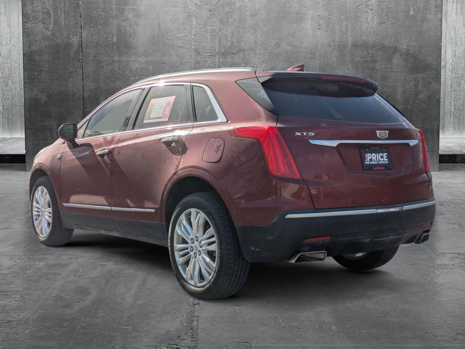 2017 Cadillac XT5 Vehicle Photo in LAUREL, MD 20707-4622