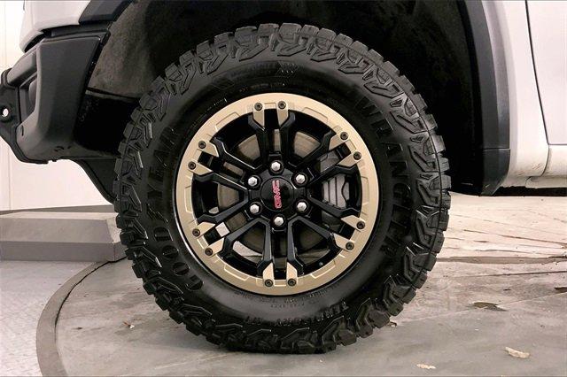 2024 GMC Sierra 1500 Vehicle Photo in INDEPENDENCE, MO 64055-1314