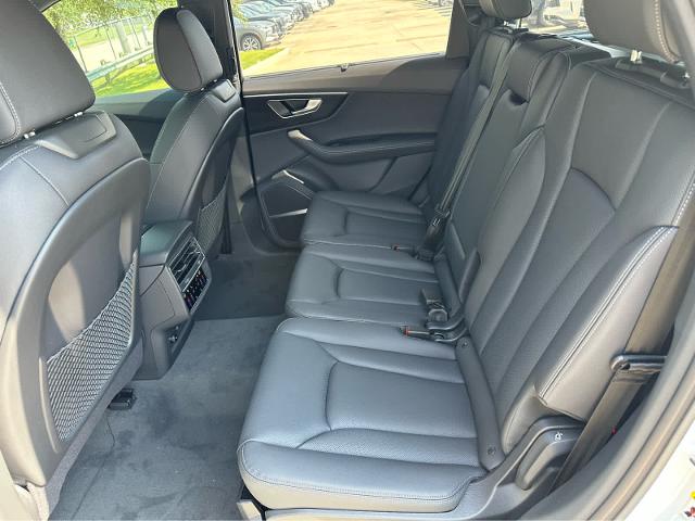 2025 Audi Q7 Vehicle Photo in HOUSTON, TX 77090