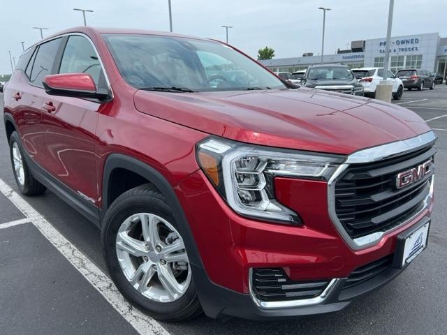 2024 GMC Terrain Vehicle Photo in GREEN BAY, WI 54304-5303