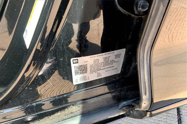 2025 Buick Enclave Vehicle Photo in TOPEKA, KS 66609-0000