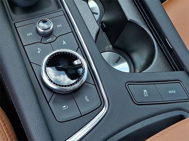 2025 Cadillac XT5 Vehicle Photo in ALLENTOWN, PA 18103-7399