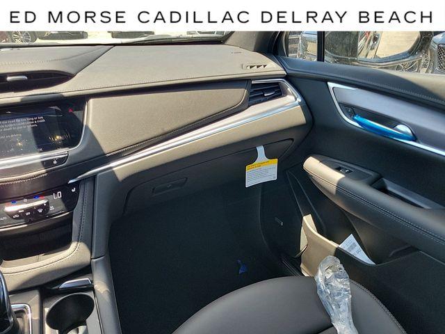 2025 Cadillac XT5 Vehicle Photo in DELRAY BEACH, FL 33483-3294