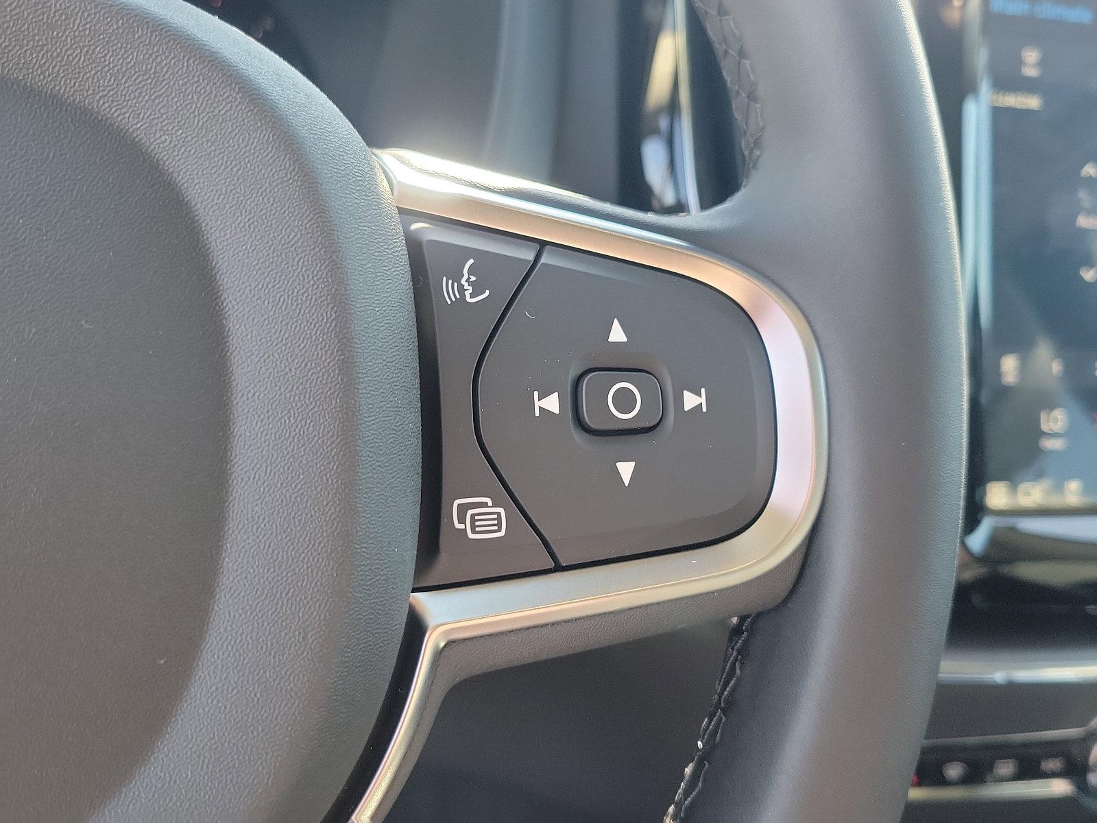 2025 Volvo XC60 Vehicle Photo in Trevose, PA 19053