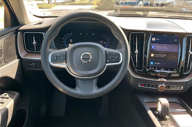 2022 Volvo XC60 Vehicle Photo in Houston, TX 77007