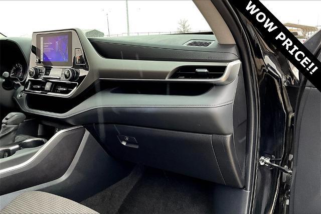 2023 Toyota Highlander Vehicle Photo in Grapevine, TX 76051