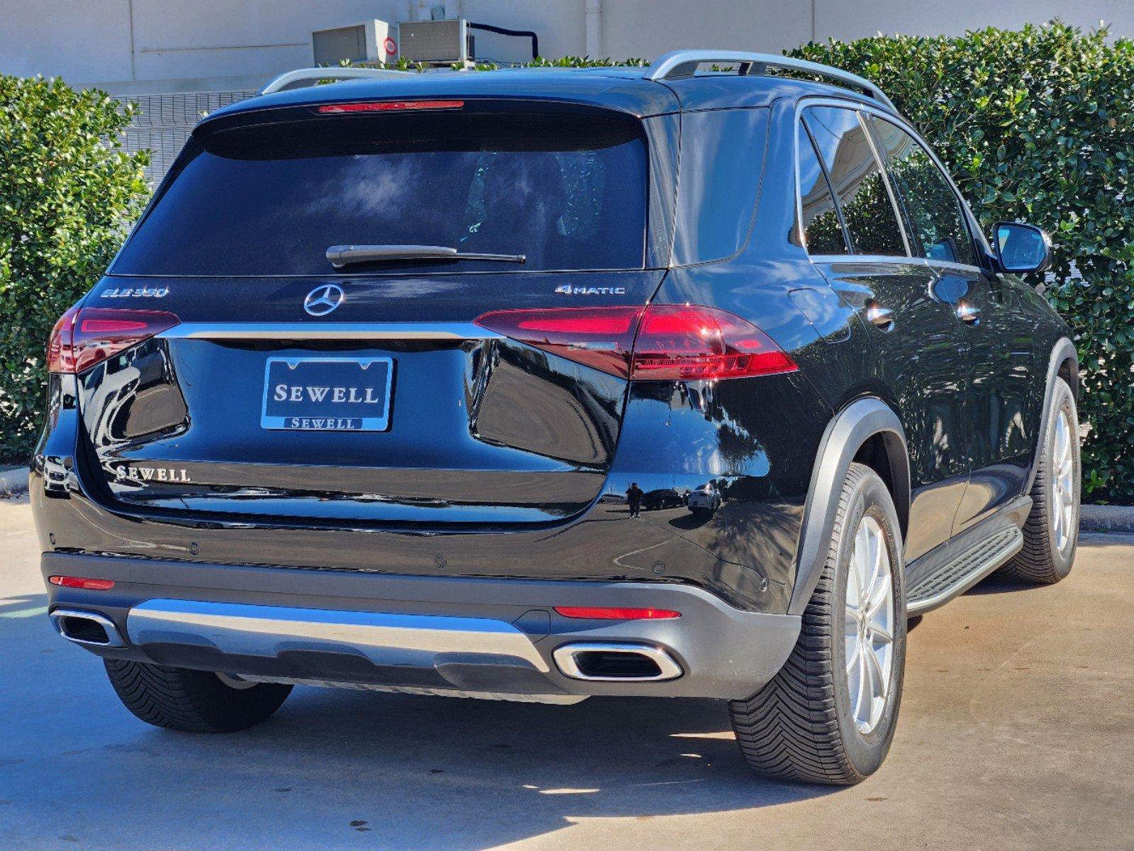 2025 Mercedes-Benz GLE Vehicle Photo in HOUSTON, TX 77079