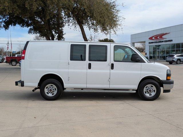 2022 GMC Savana Cargo Van Vehicle Photo in SELMA, TX 78154-1459