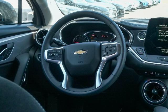 2025 Chevrolet Blazer Vehicle Photo in VENTURA, CA 93003-8585