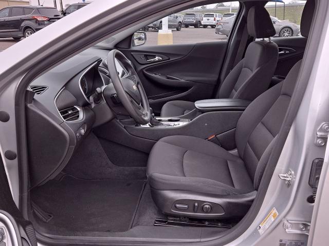 2022 Chevrolet Malibu Vehicle Photo in NEDERLAND, TX 77627-8017
