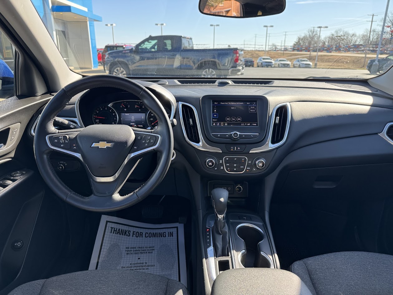 2022 Chevrolet Equinox Vehicle Photo in BOONVILLE, IN 47601-9633