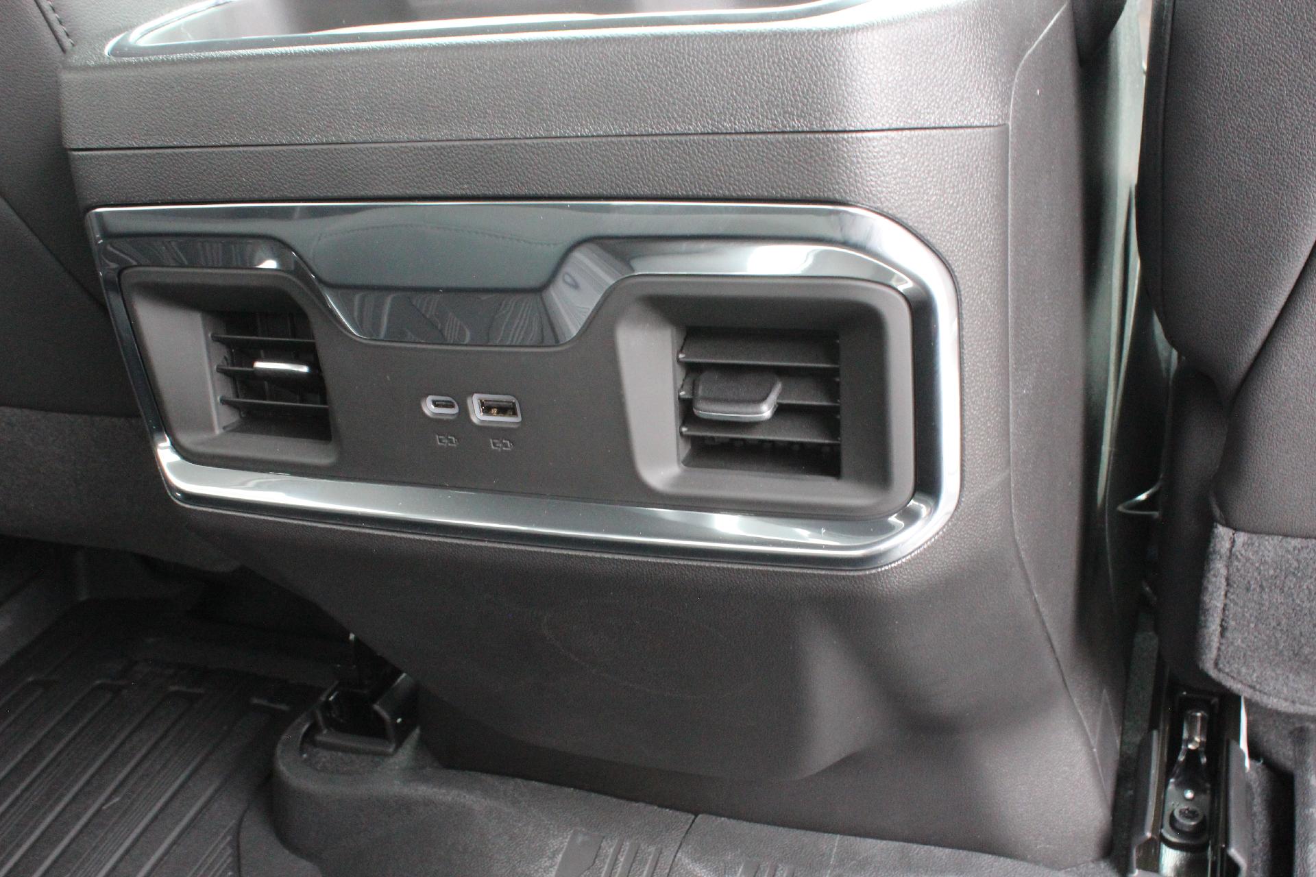 2025 GMC Sierra 1500 Vehicle Photo in AURORA, CO 80012-4011