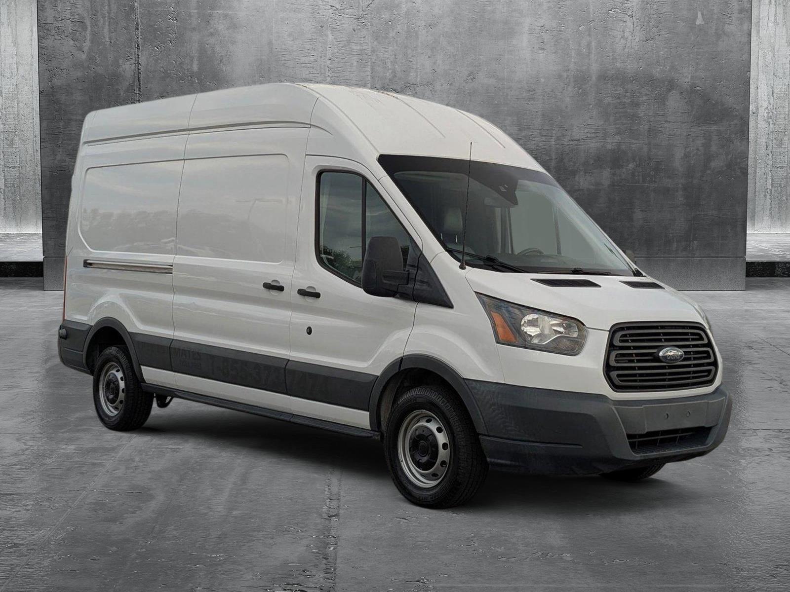 2018 Ford Transit Van Vehicle Photo in St. Petersburg, FL 33713