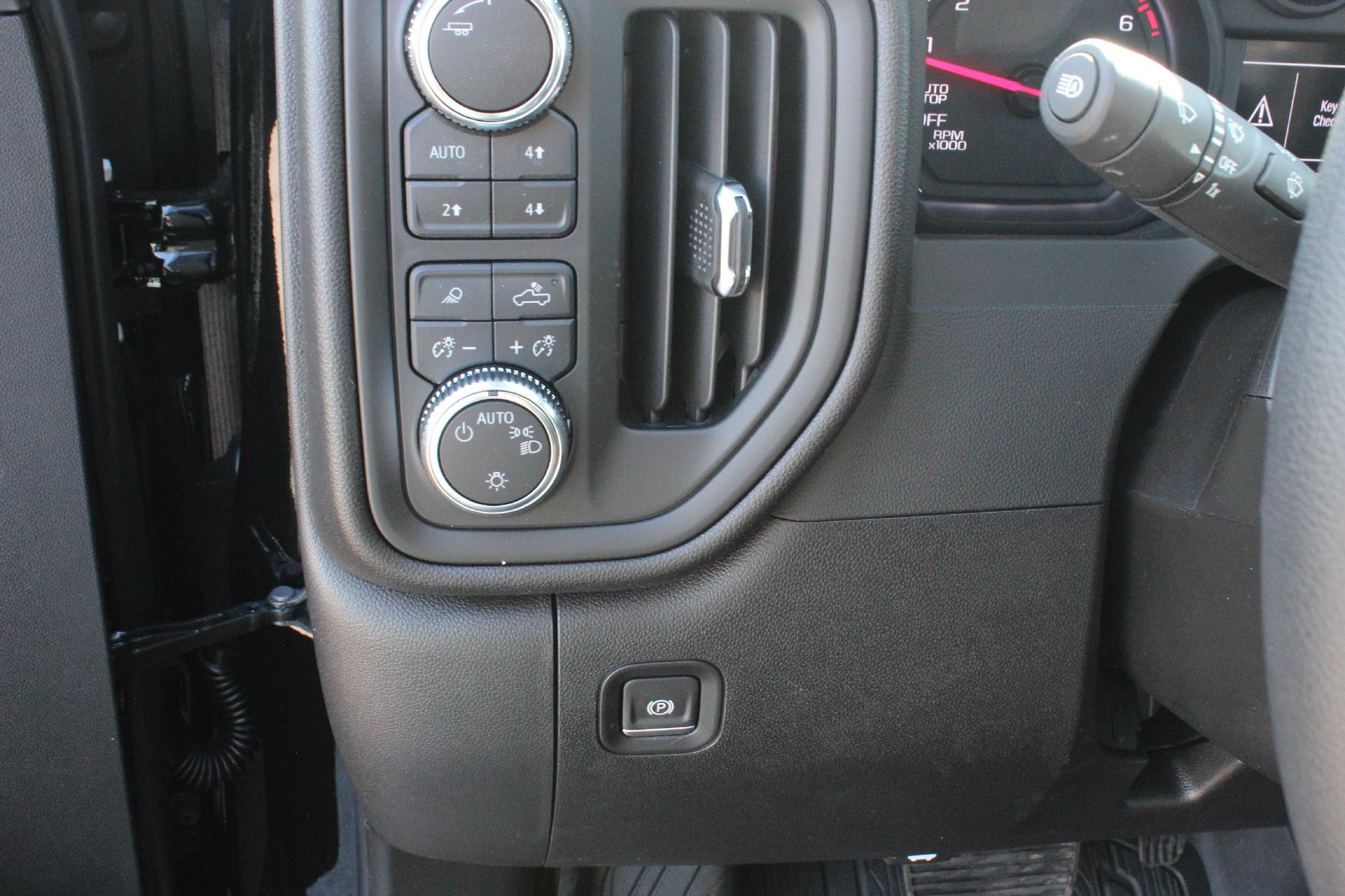 2025 GMC Sierra 1500 Vehicle Photo in AURORA, CO 80012-4011