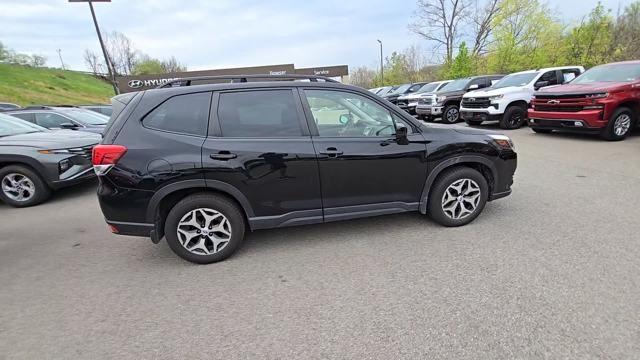2022 Subaru Forester Vehicle Photo in Pleasant Hills, PA 15236
