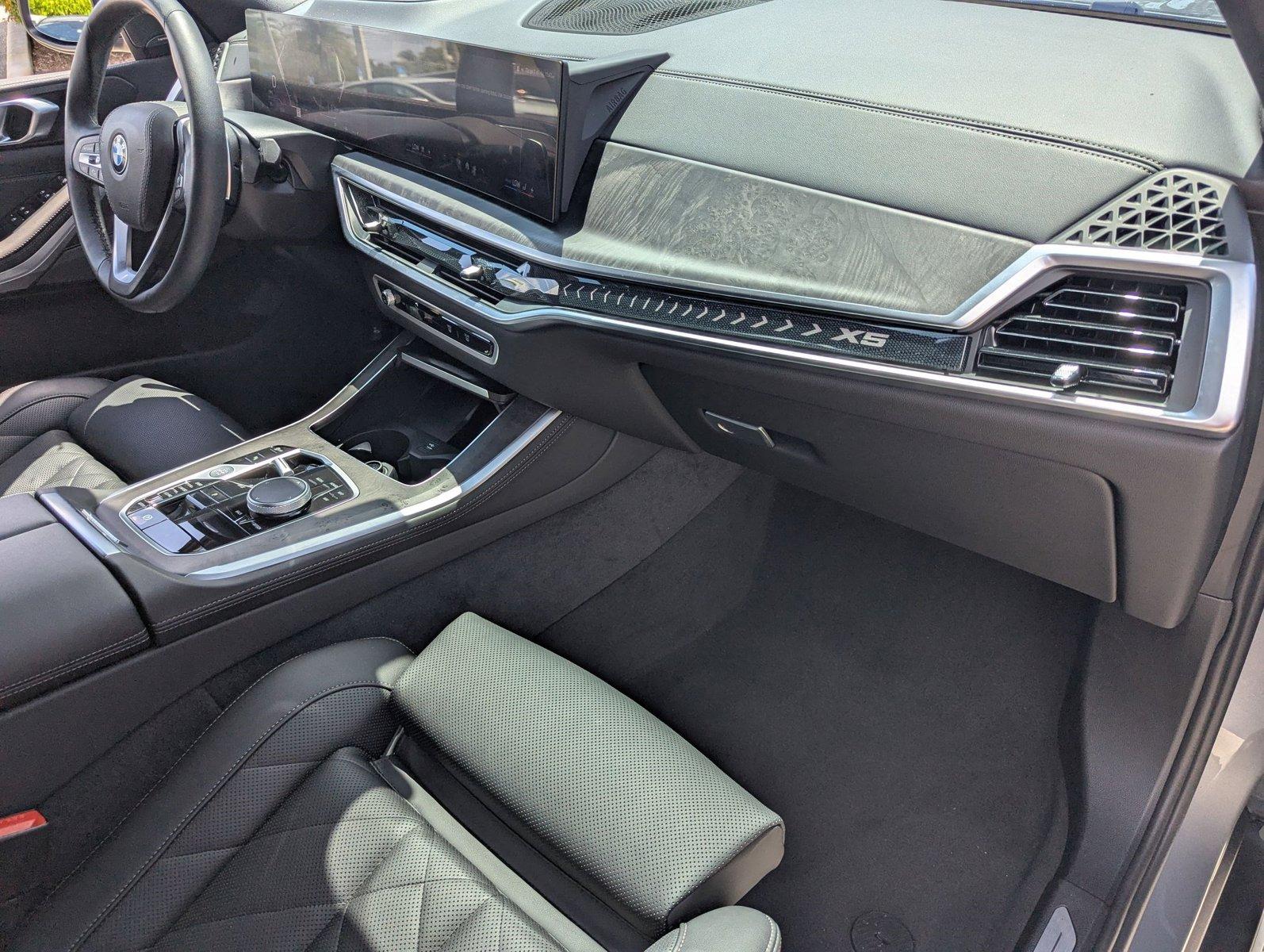 2024 BMW X5 sDrive40i Vehicle Photo in Delray Beach, FL 33444