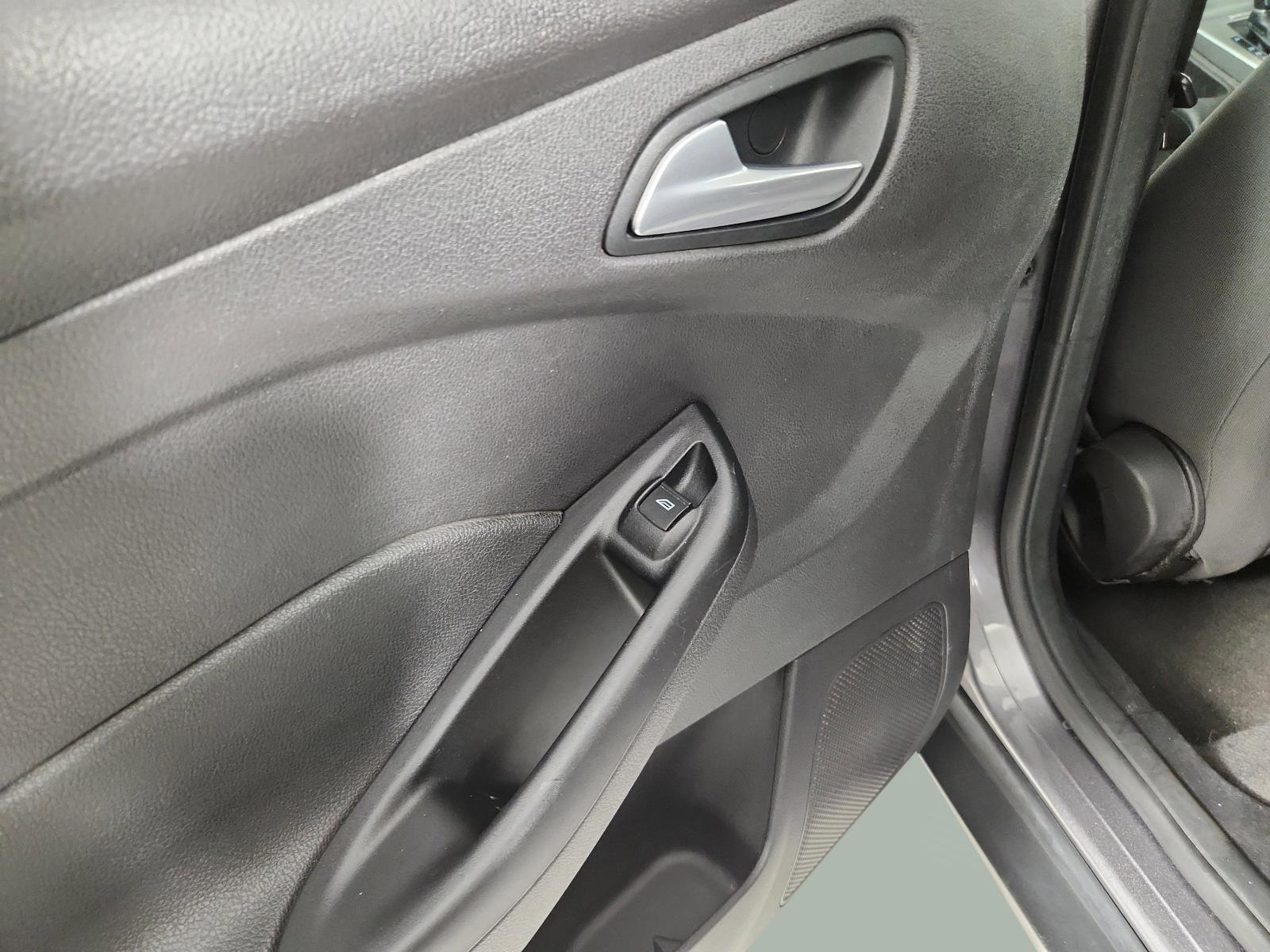 2014 Ford Focus Vehicle Photo in GEORGETOWN, TX 78626-7508