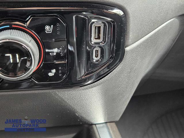 2023 Chevrolet Silverado 1500 Vehicle Photo in DENTON, TX 76210-9321