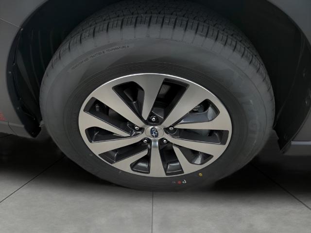 2025 Subaru Outback Vehicle Photo in Green Bay, WI 54304