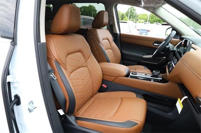 2025 Nissan Pathfinder Vehicle Photo in Hazelwood, MO 63042