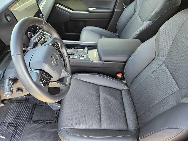 2024 Lexus GX 550 Vehicle Photo in FORT WORTH, TX 76132