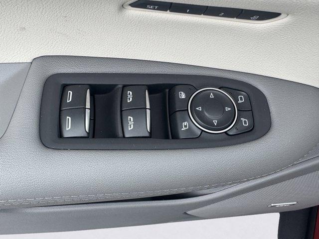 2025 Cadillac XT5 Vehicle Photo in LEOMINSTER, MA 01453-2952