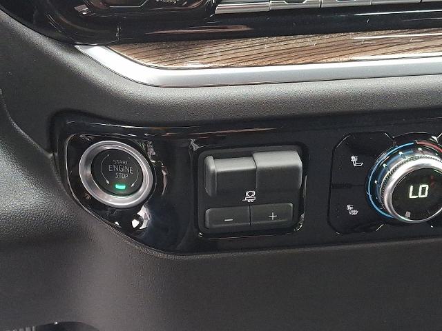 2025 GMC Sierra 1500 Vehicle Photo in TREVOSE, PA 19053-4984