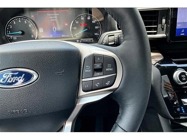 2024 Ford Explorer Vehicle Photo in San Antonio, TX 78230