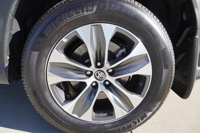 2025 Toyota Highlander Vehicle Photo in Riverdale, UT 84405