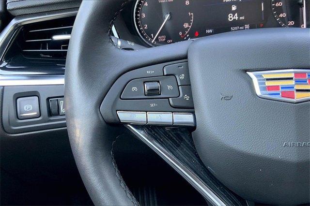 2025 Cadillac XT6 Vehicle Photo in KANSAS CITY, MO 64114-4545