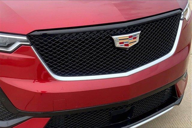 2024 Cadillac XT6 Vehicle Photo in TOPEKA, KS 66609-0000