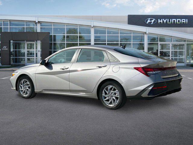 2024 Hyundai ELANTRA Vehicle Photo in Shiloh, IL 62269