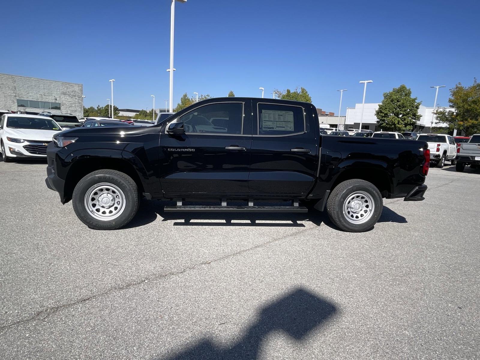 2024 Chevrolet Colorado Vehicle Photo in BENTONVILLE, AR 72712-4322