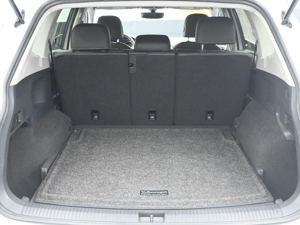 2021 Volkswagen Tiguan Vehicle Photo in Marion, IA 52302
